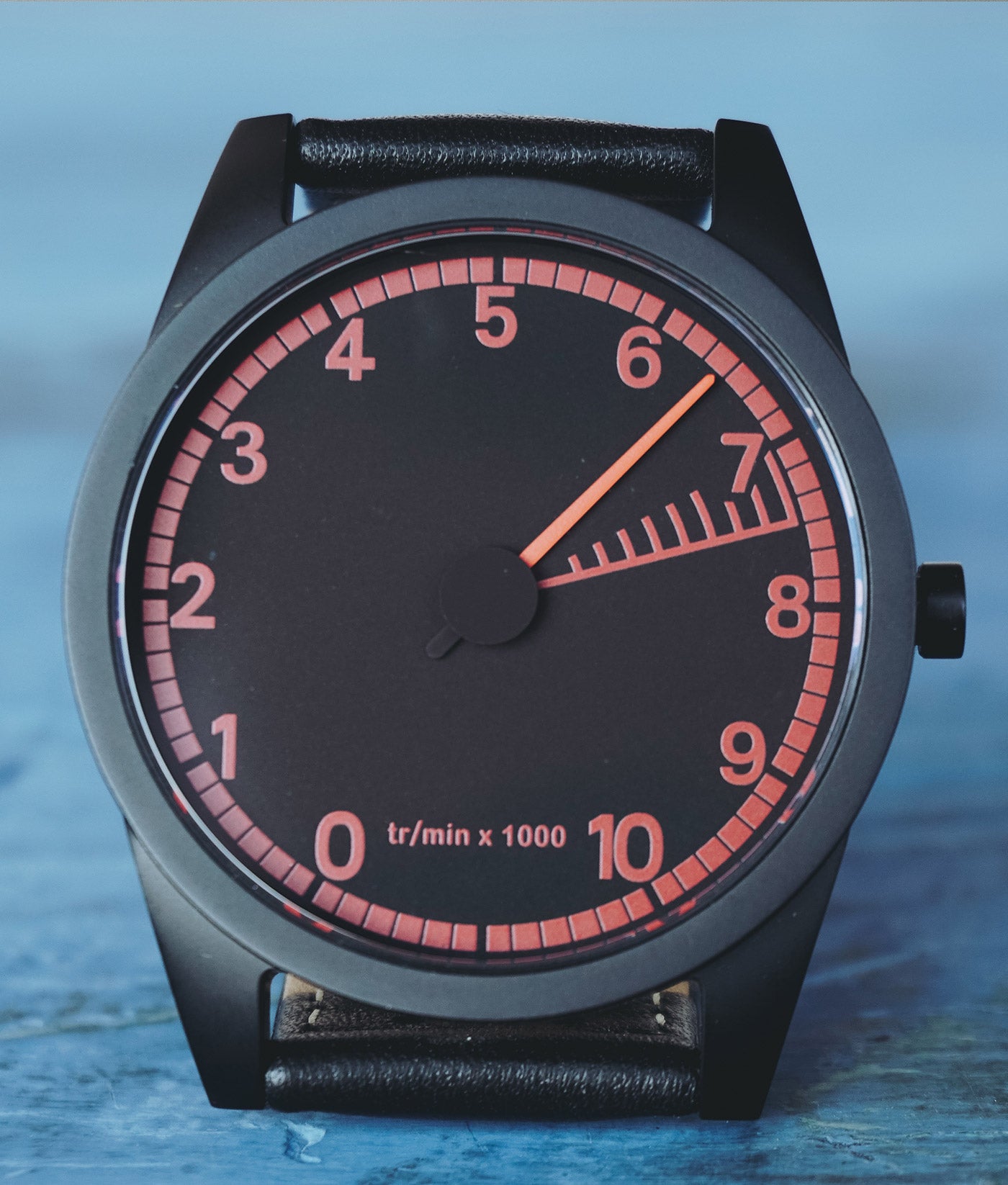 T16-52 Watch